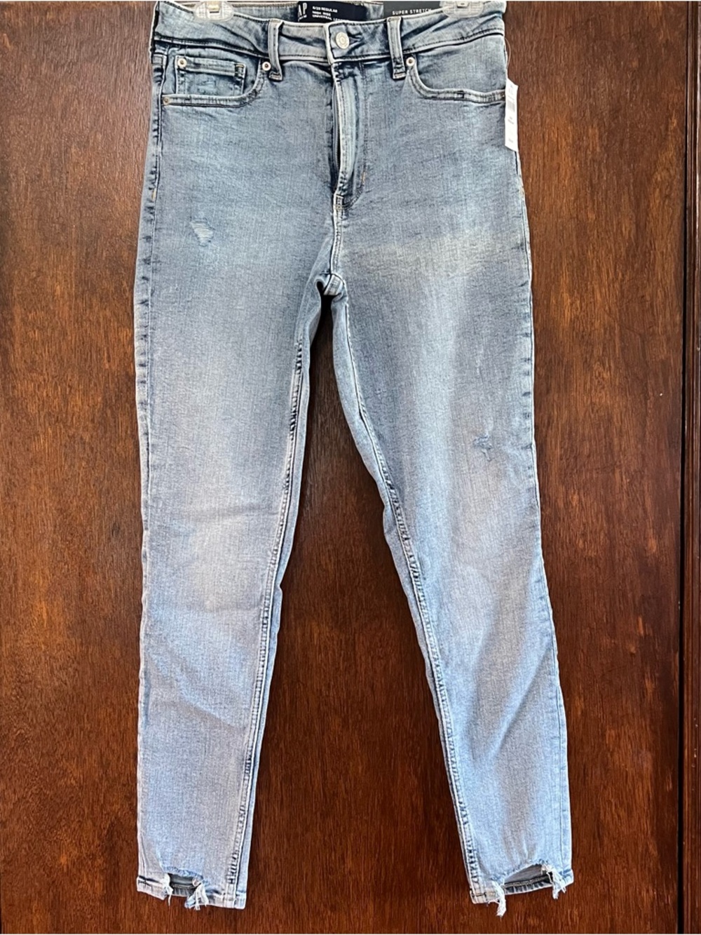GAP women’s Light Blue High-Rise Super Stretch Jeans